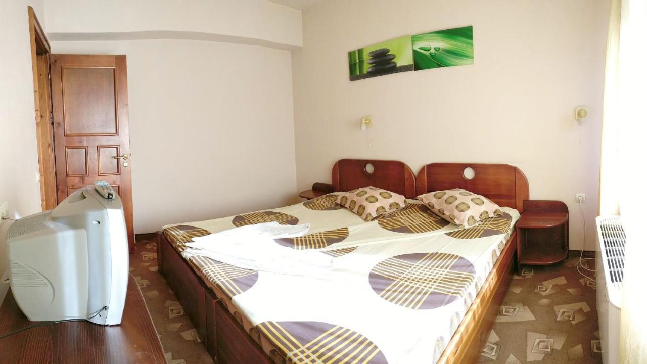 Family Hotel IV Velingrad Oda fotoğraf